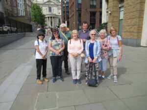 Walking to St Pauls